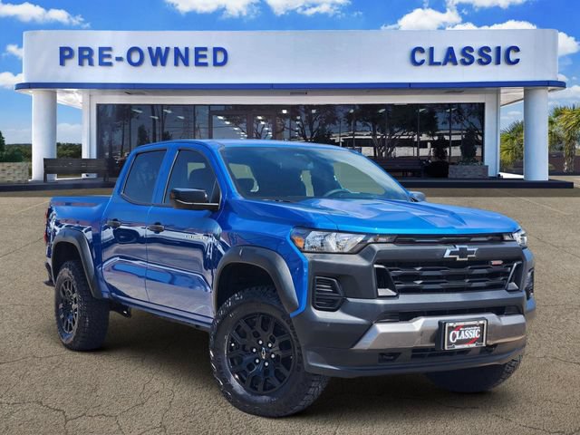 Used 2024 Chevrolet Colorado Trail Boss w/ Advanced Trailering Package AWD/4WD image 1
