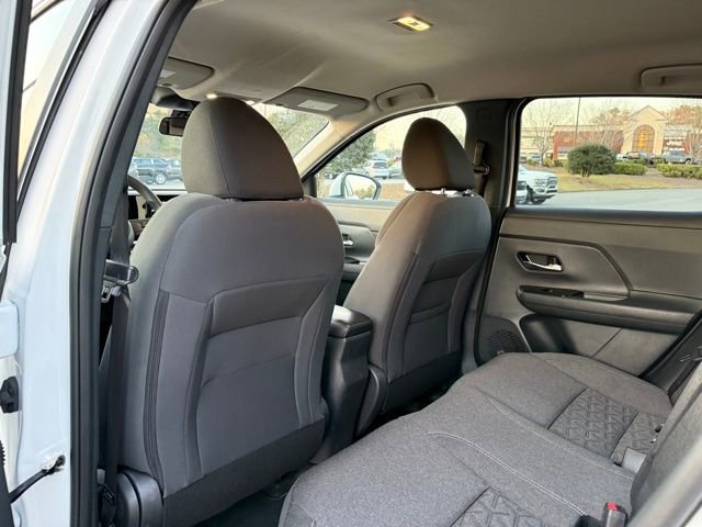 Used 2025 Nissan Kicks SV FWD image 27