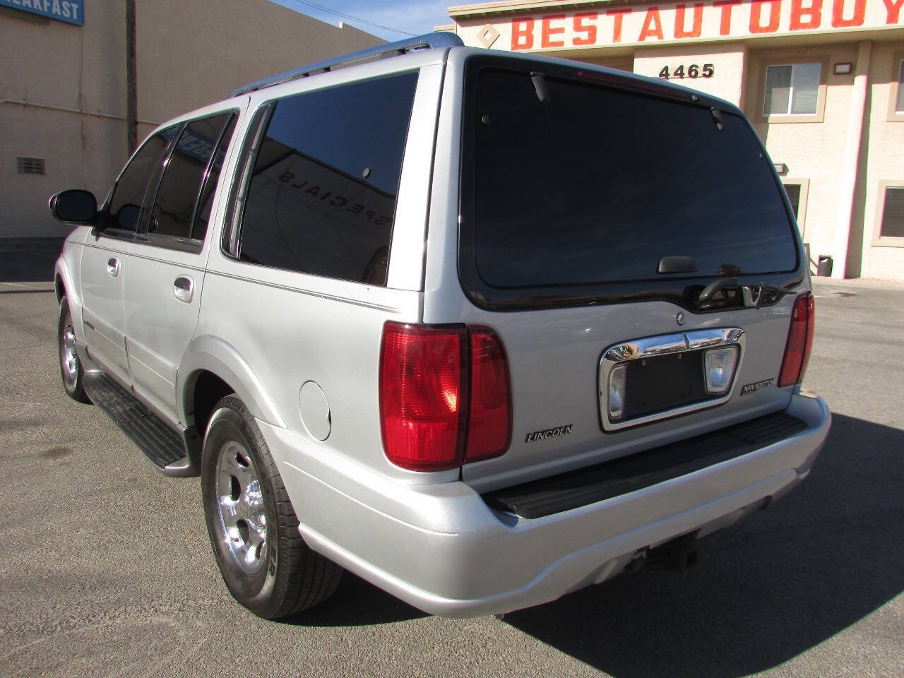 Used 2000 Lincoln Navigator 4WD image 6