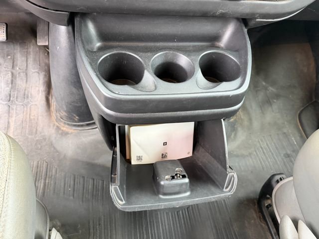 Used 2017 Chevrolet Express 2500 image 19