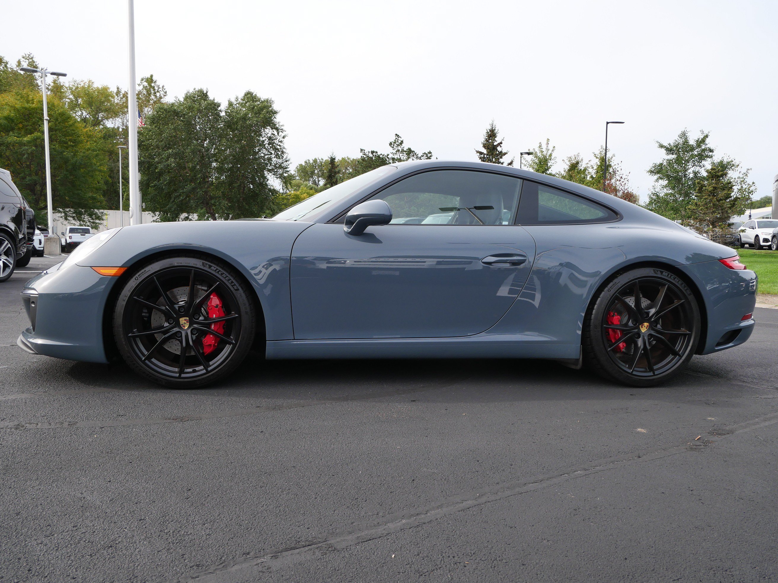 Used 2017 Porsche 911 GT3 RS AWD/4WD image 2