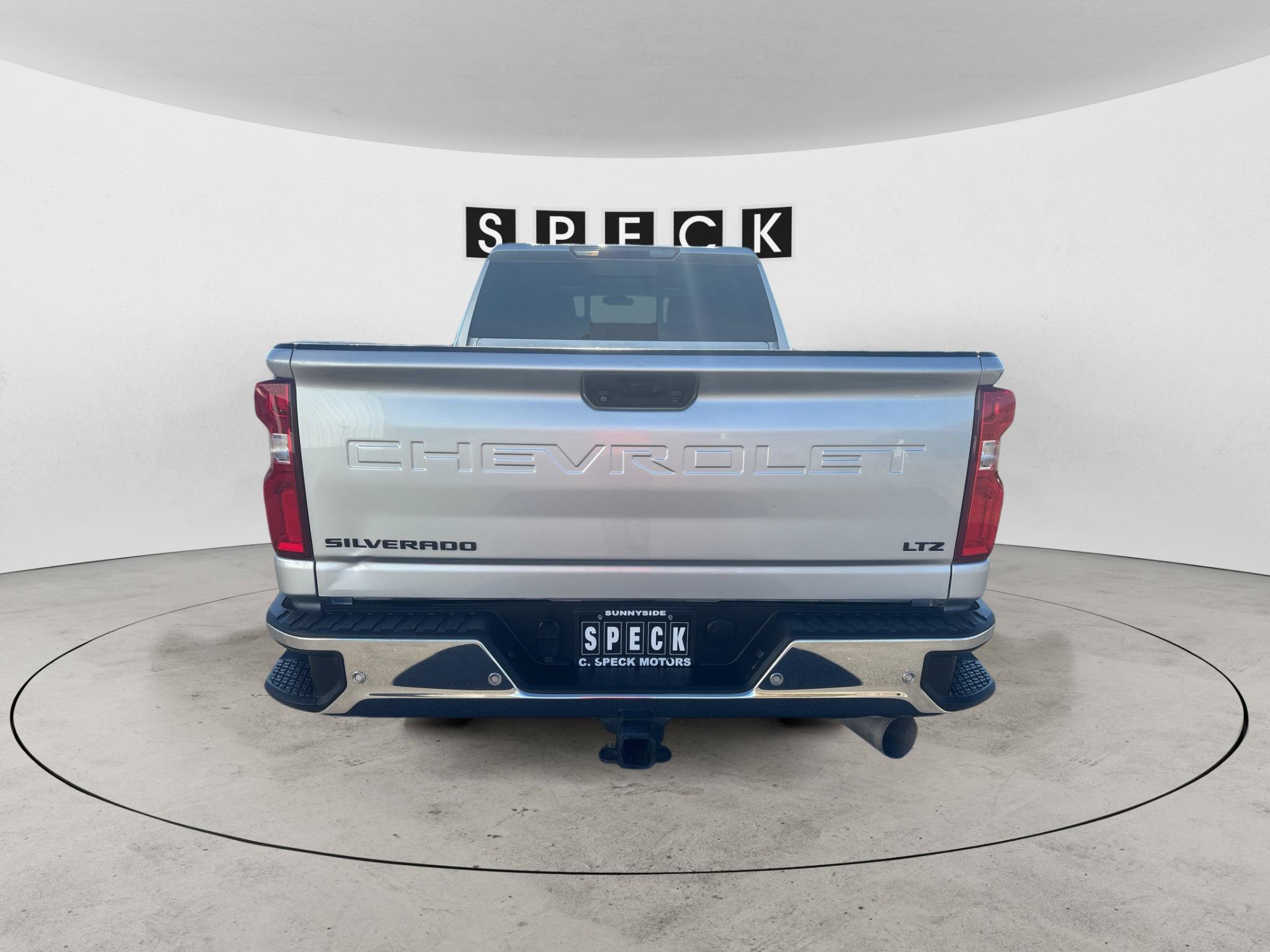 Used 2020 Chevrolet Silverado 2500 LTZ w/ LTZ Plus Package AWD/4WD image 4