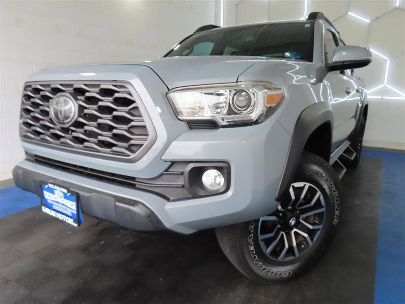 Used 2021 Toyota Tacoma TRD Off-Road image 1