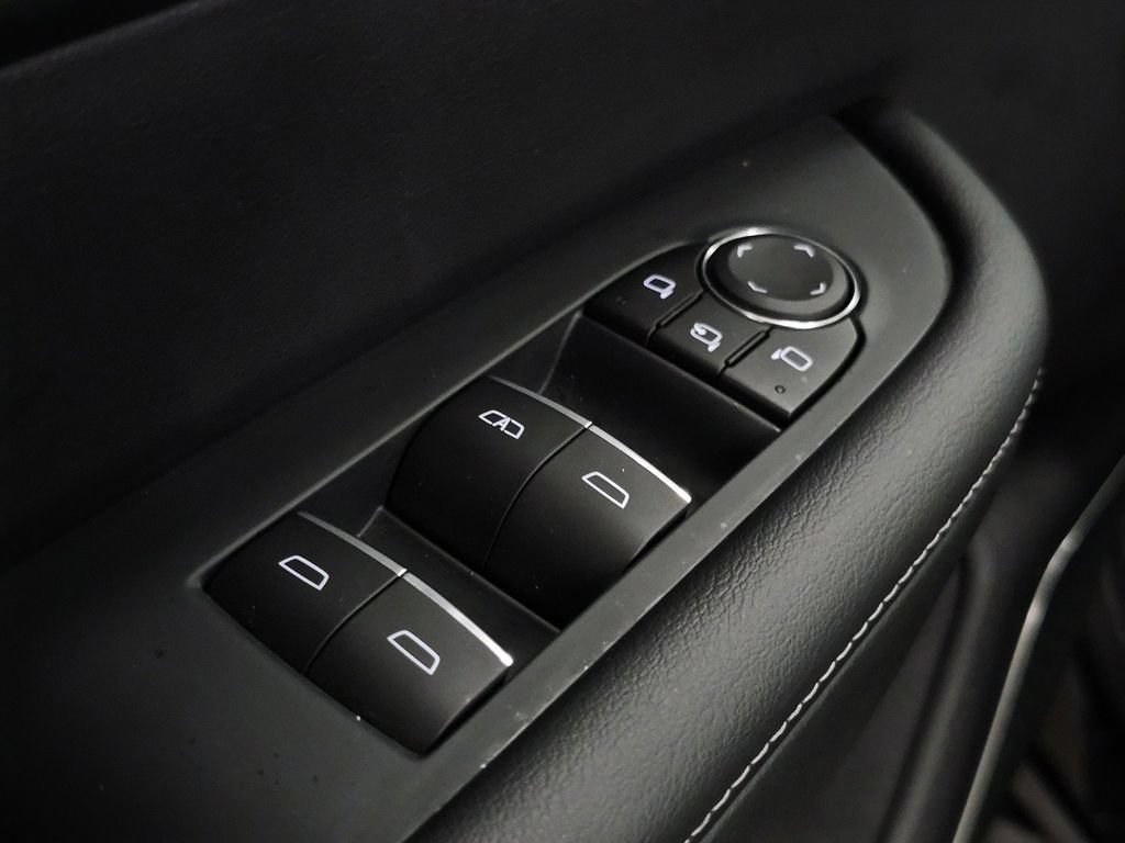 Used 2025 Buick Enclave Avenir w/ Super Cruise Package AWD/4WD image 32