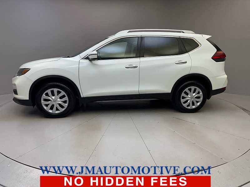 Used 2017 Nissan Rogue S w/ S Appearance Package image 2