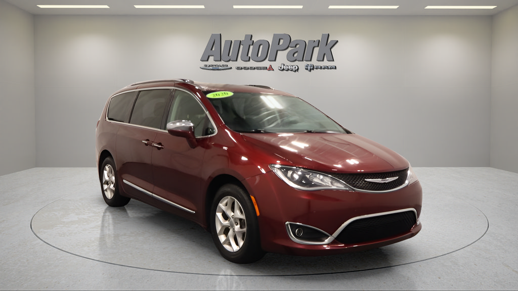 Used 2020 Chrysler Pacifica Limited w/ 8-pass Seating Package