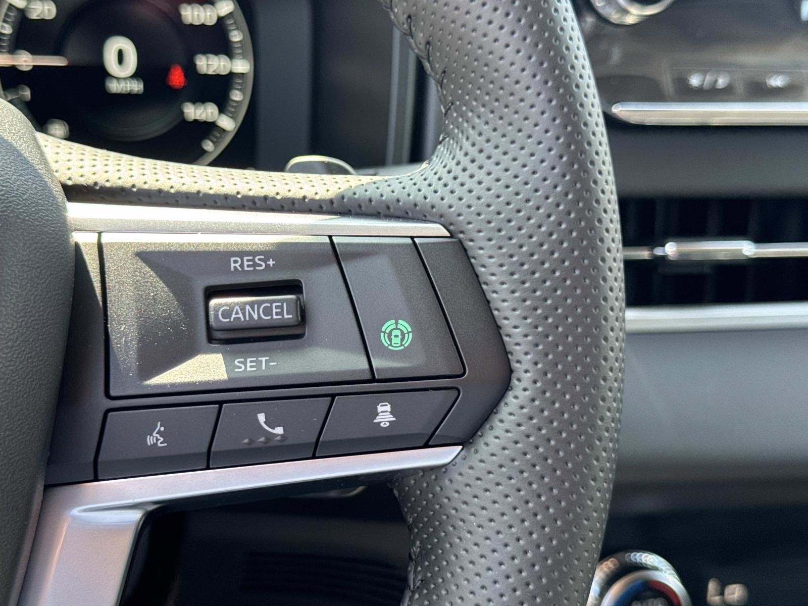 New 2025 Mitsubishi Outlander 4WD Plug-In Hybrid image 18