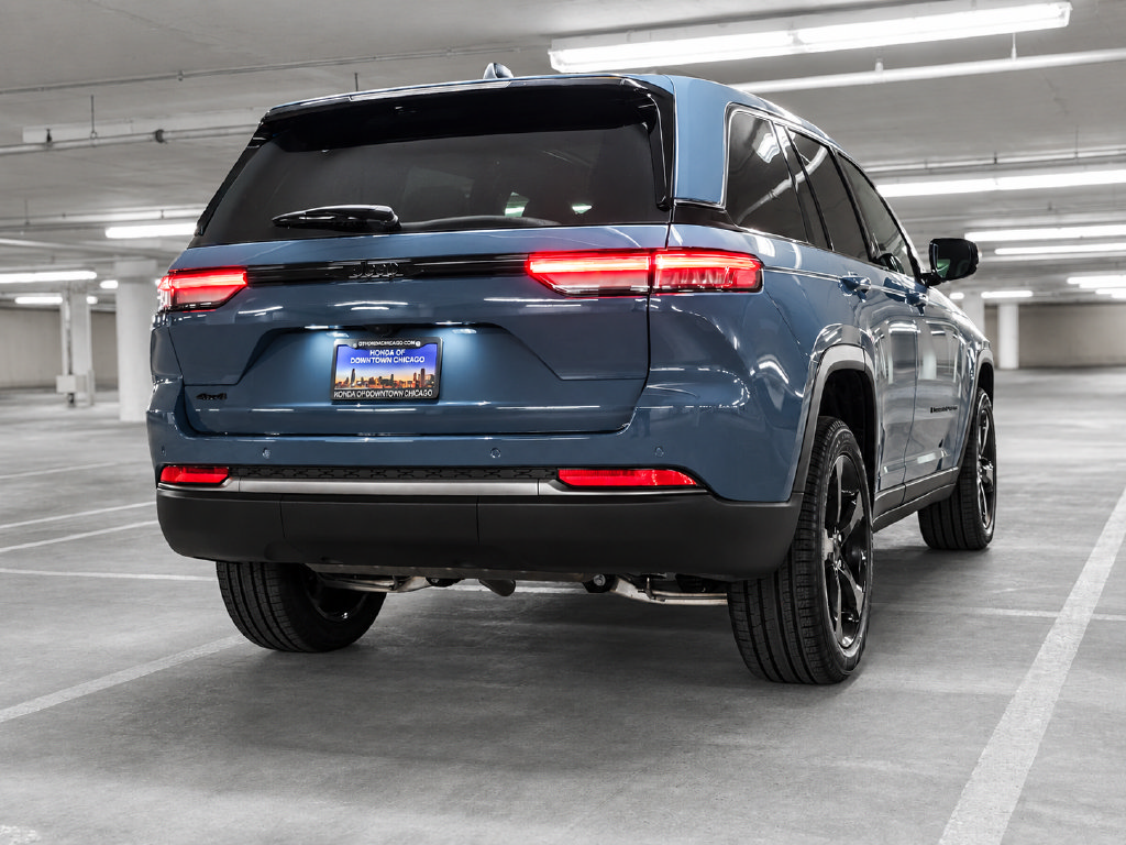 Used 2026 Jeep Grand Cherokee Limited w/ Limited Altitude Package AWD/4WD image 7