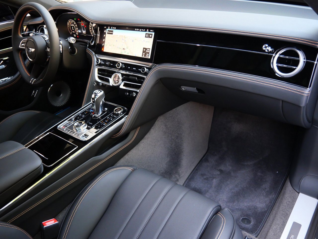 New 2025 Bentley Flying Spur Plug-In Hybrid image 24