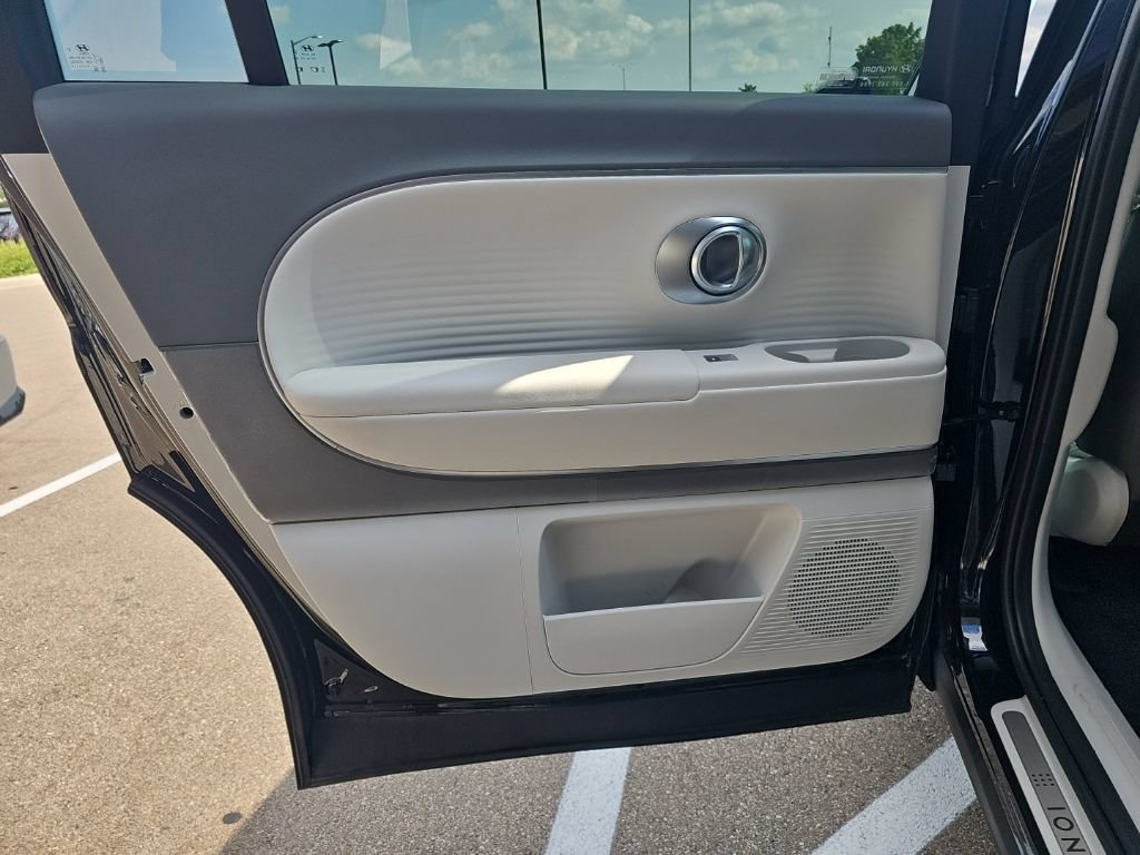Certified 2026 Hyundai Ioniq 9 SEL AWD/4WD image 27