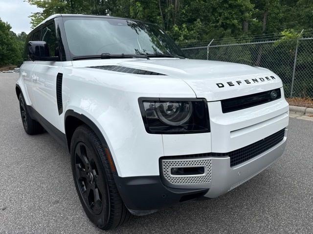 Used 2025 Land Rover Defender 110 S AWD/4WD image 3