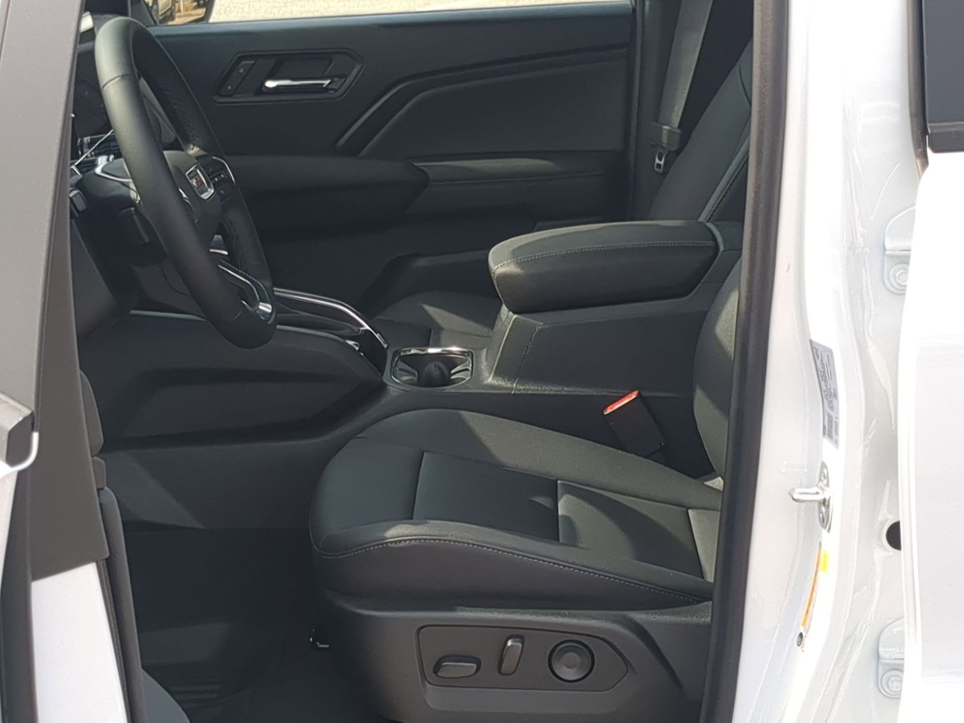 New 2026 GMC Canyon Elevation w/ Convenience Package image 11