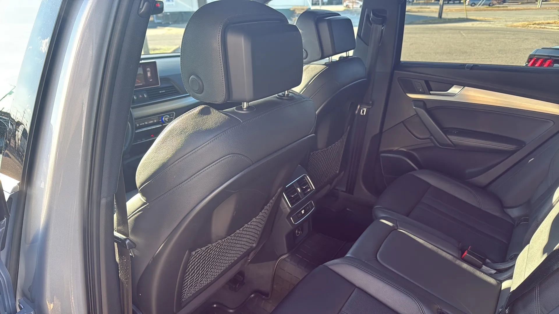 Used 2018 Audi SQ5 Prestige w/ Prestige Package AWD/4WD image 14