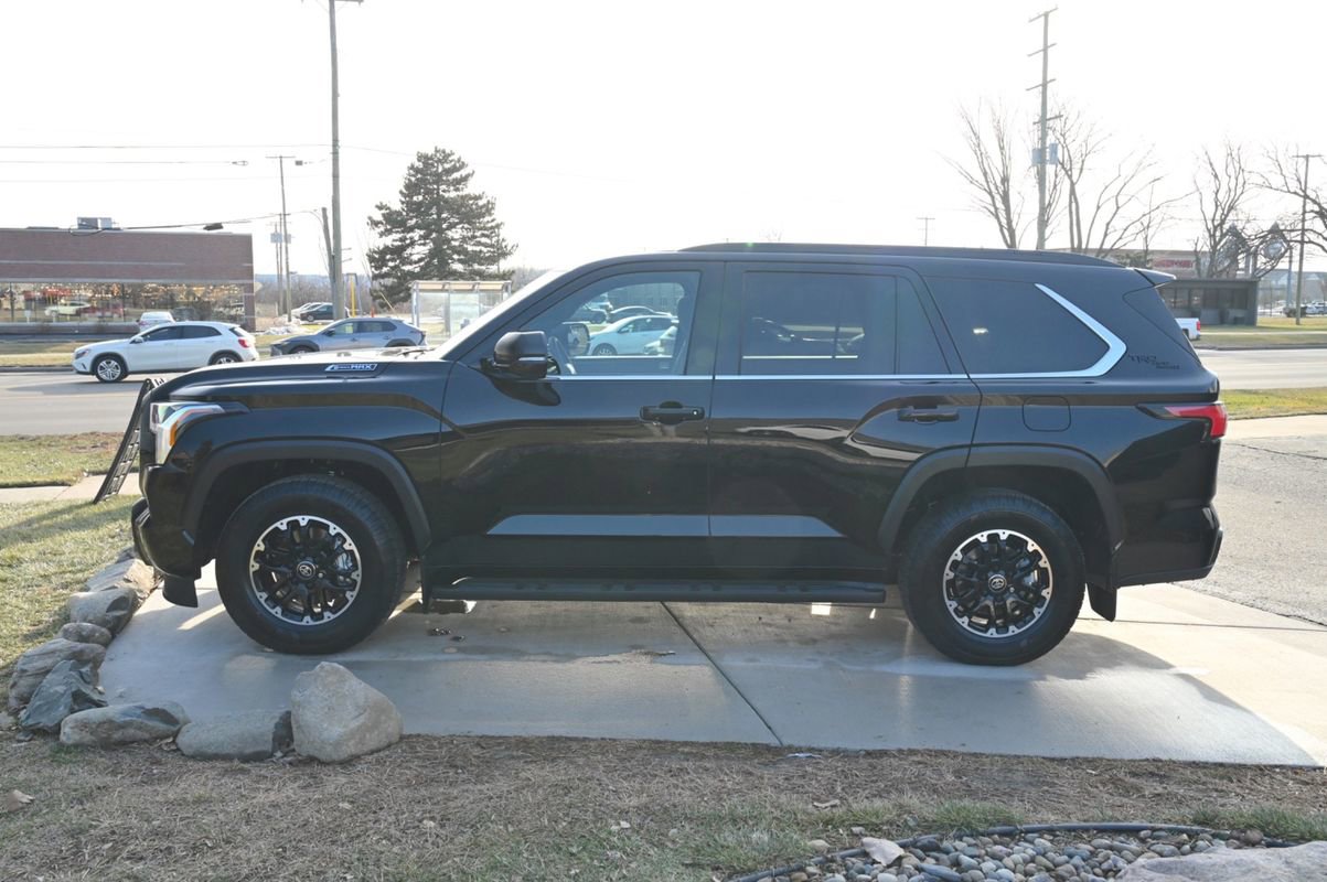 Used 2026 Toyota Sequoia 4WD image 8