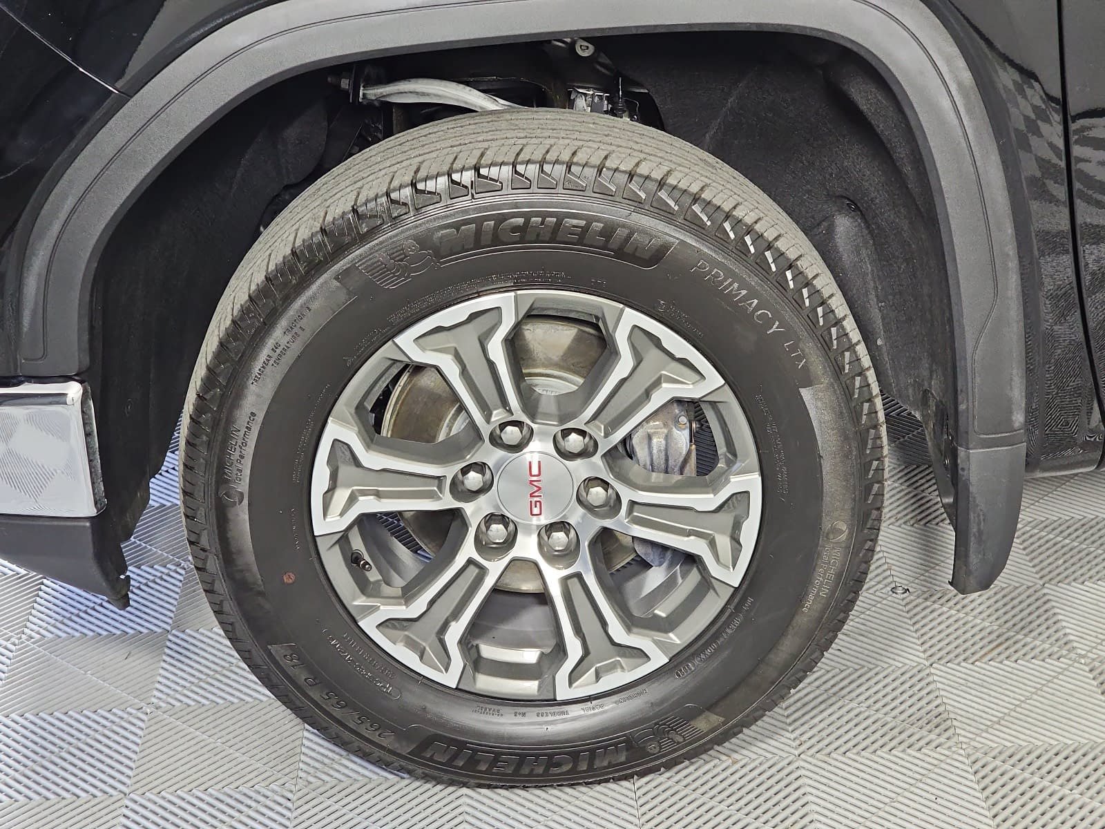 Used 2026 GMC Sierra 1500 SLT RWD image 9