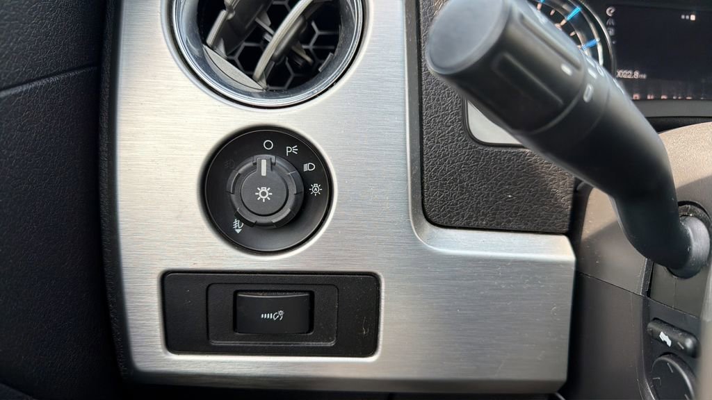 Used 2013 Ford F150 Platinum AWD/4WD image 22