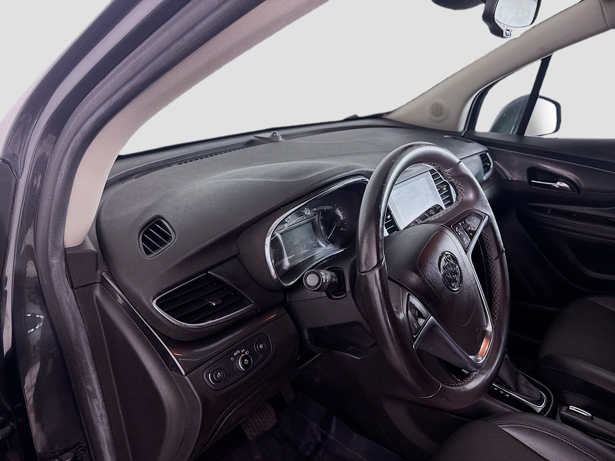 Used 2018 Buick Encore Preferred image 23