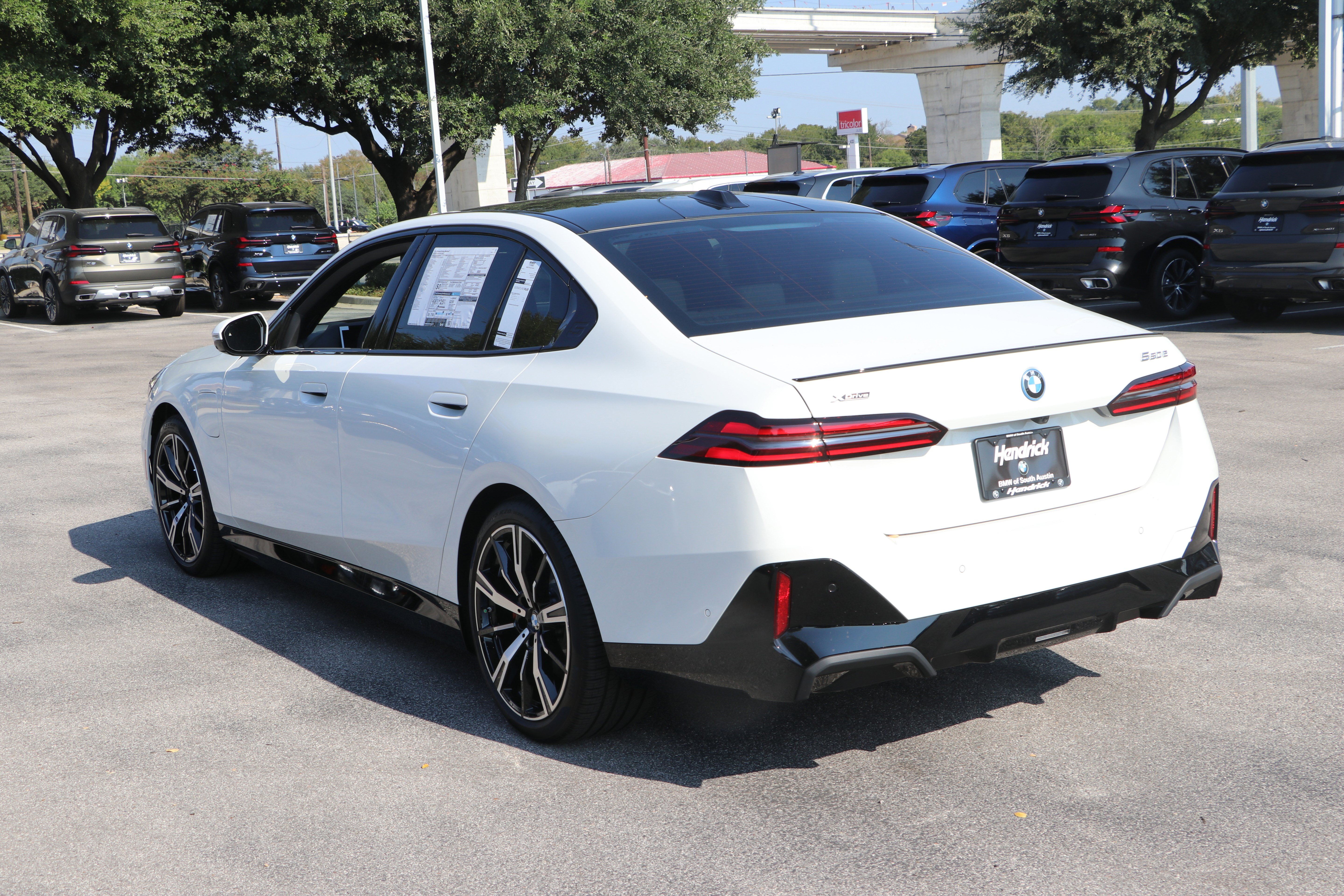 Used 2026 BMW 550e xDrive AWD/4WD image 13