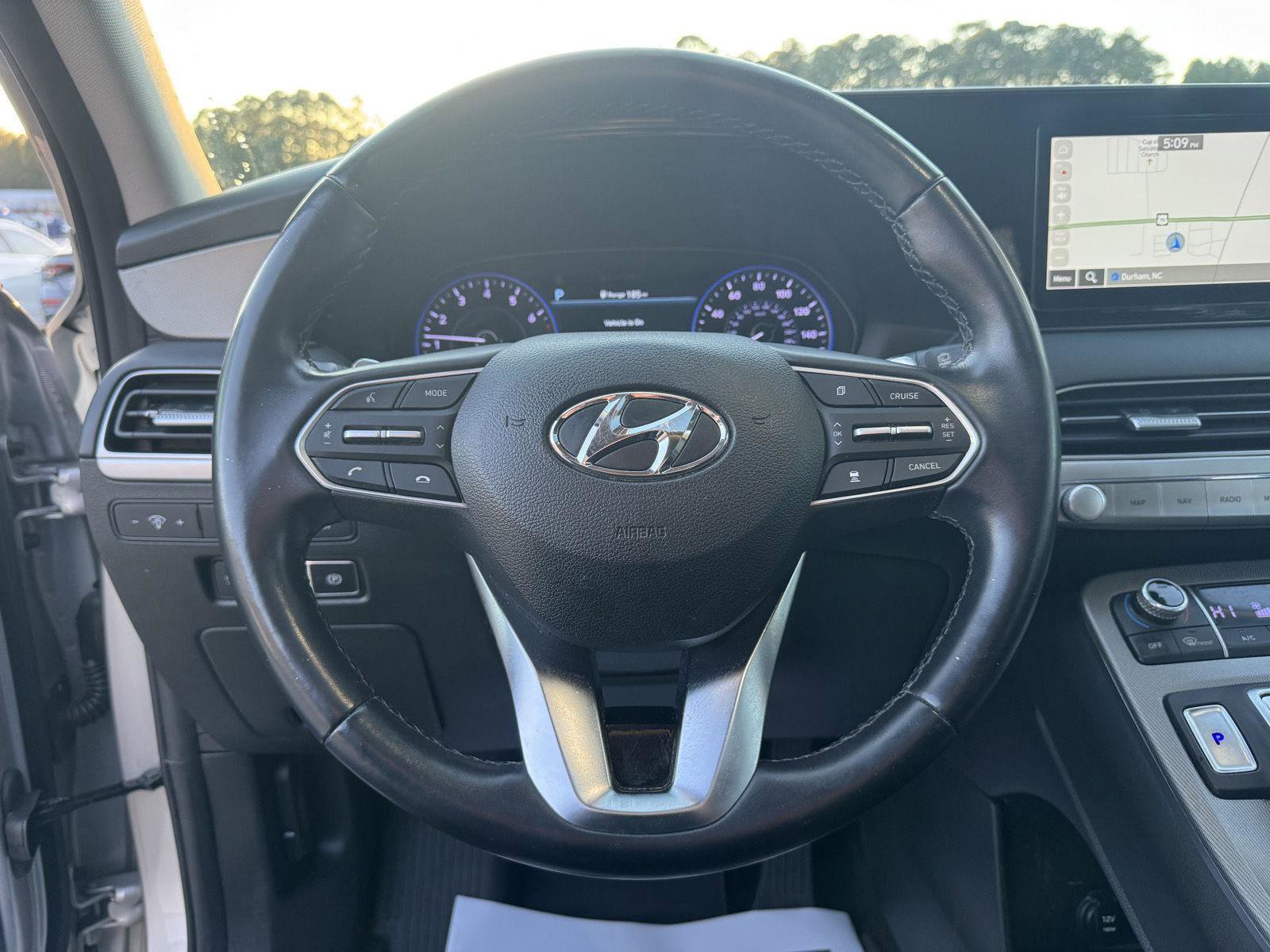 Used 2022 Hyundai Palisade SEL w/ 8P Bench Seat Package image 3