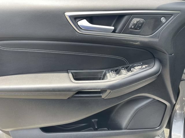 Used 2021 Ford Edge Titanium w/ Equipment Group 301A FWD image 20