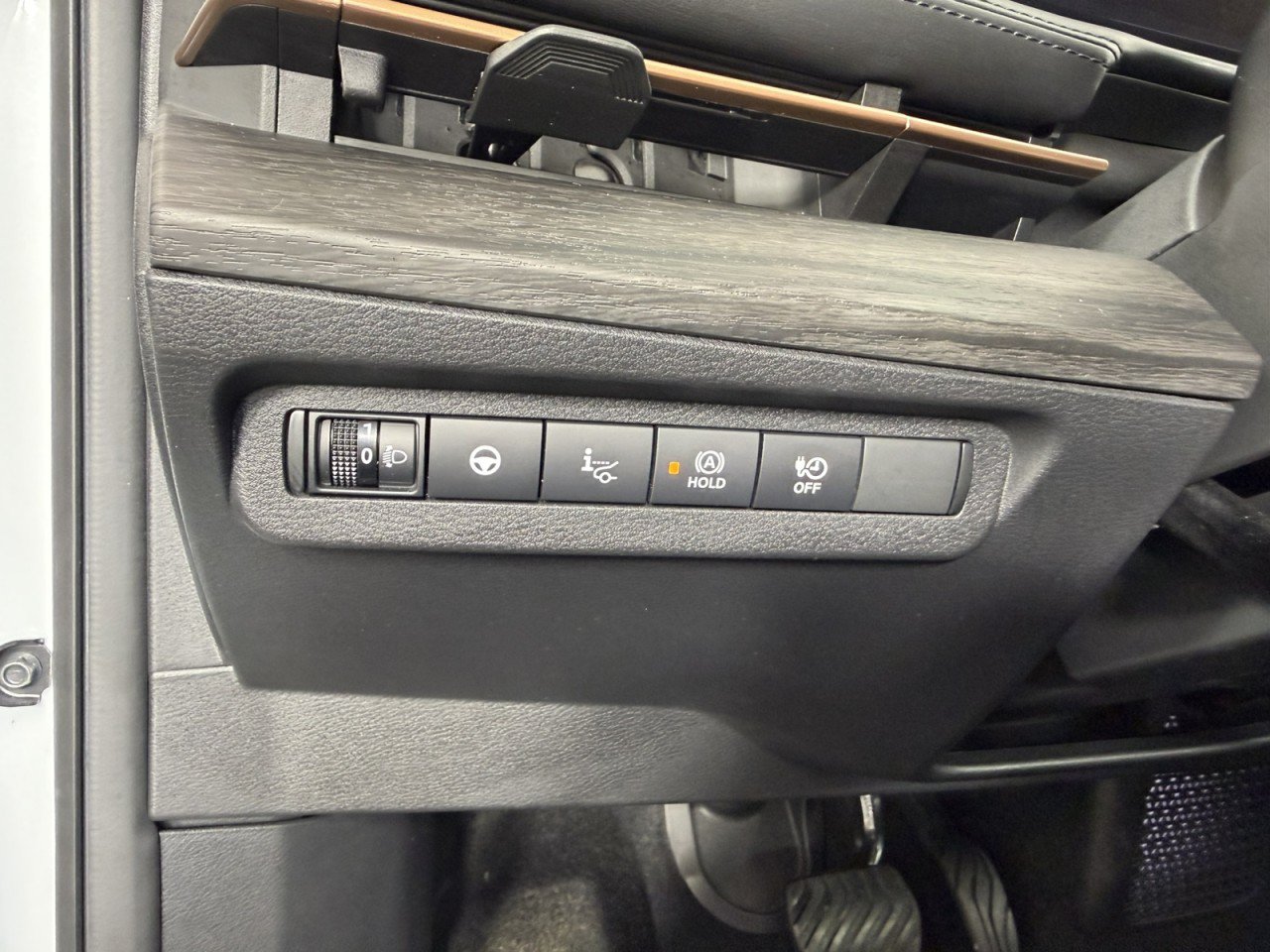 Used 2023 Nissan Ariya FWD image 22