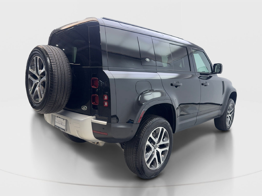 Used 2023 Land Rover Defender 110 SE AWD/4WD image 7
