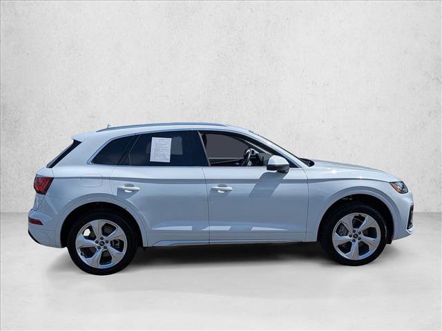 Used 2021 Audi Q5 2.0T Premium Plus w/ Premium Plus Package AWD/4WD image 4