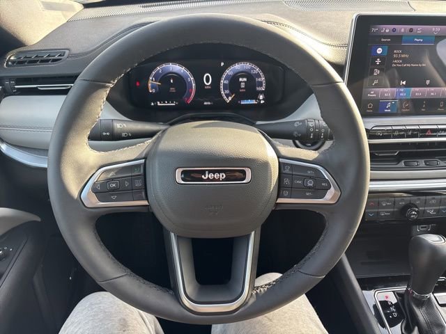 Used 2025 Jeep Compass Limited w/ Elite Group AWD/4WD image 18