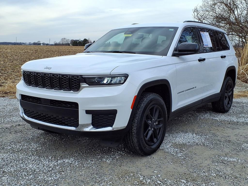 Used 2025 Jeep Grand Cherokee L Laredo w/ Luxury Tech Group I image 25