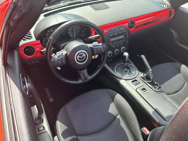 Used 2015 MAZDA MX-5 Miata Club RWD image 10