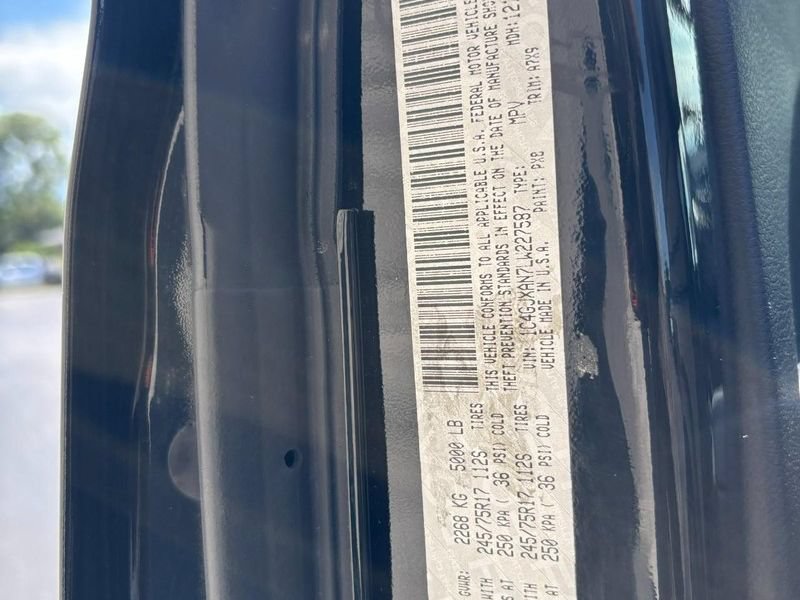 Used 2020 Jeep Wrangler Sport AWD/4WD image 21