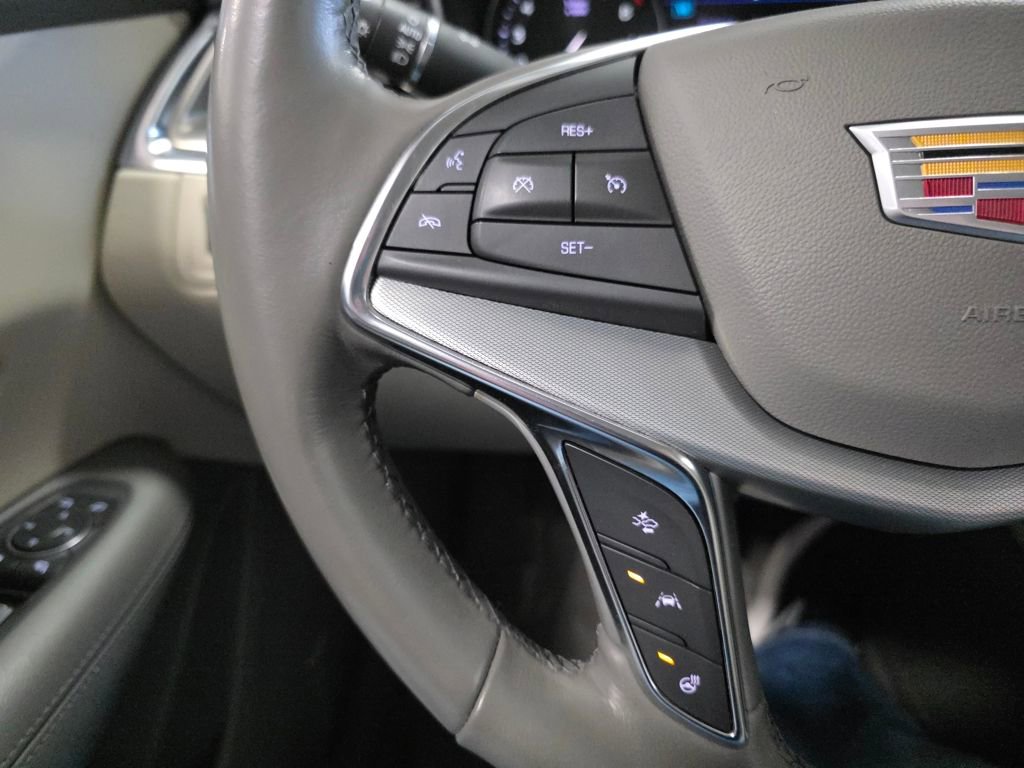 Used 2022 Cadillac XT5 Premium Luxury w/ Technology Package image 16