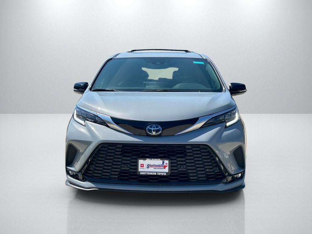 Certified 2024 Toyota Sienna XSE w/ XSE Premium Package AWD/4WD image 2