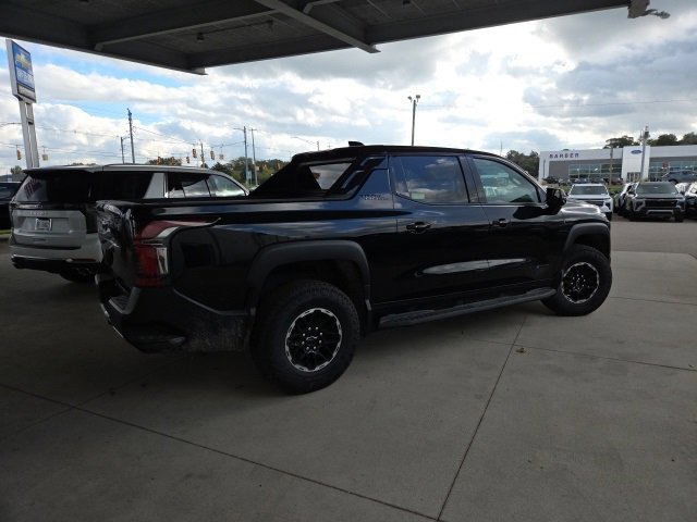 New 2026 Chevrolet Silverado EV Trail Boss image 6