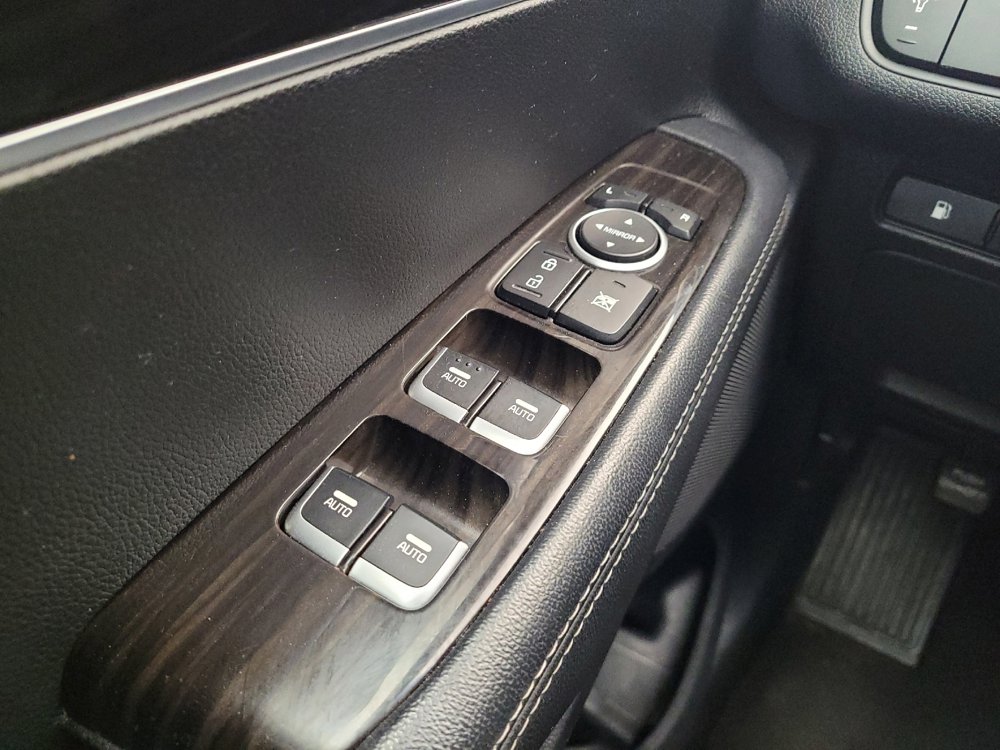 Used 2020 Kia Sorento LX image 27