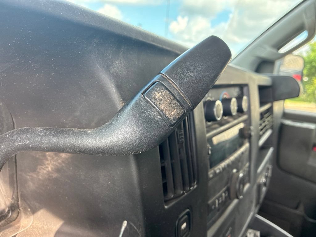 Used 2017 Chevrolet Express 3500 LT w/ LT Preferred Equipment Group RWD image 23