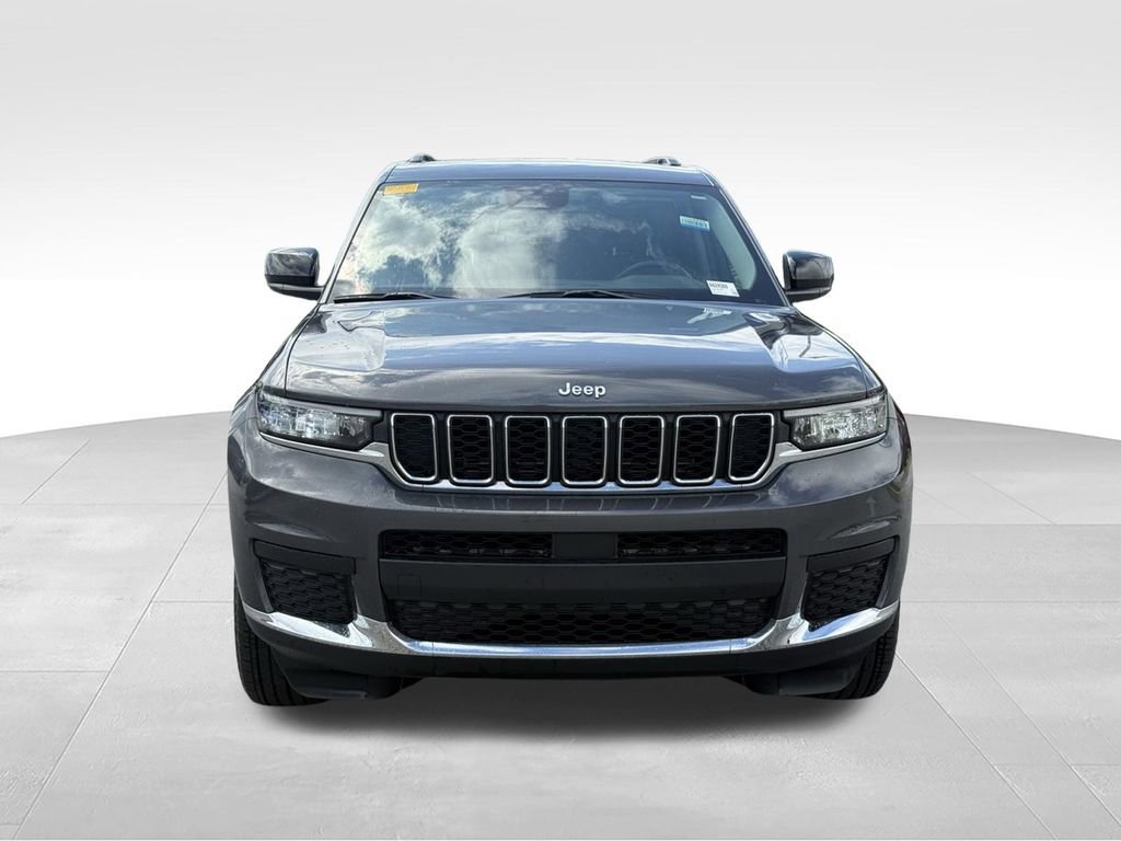 Used 2022 Jeep Grand Cherokee L Laredo w/ Luxury Tech Group I AWD/4WD image 23