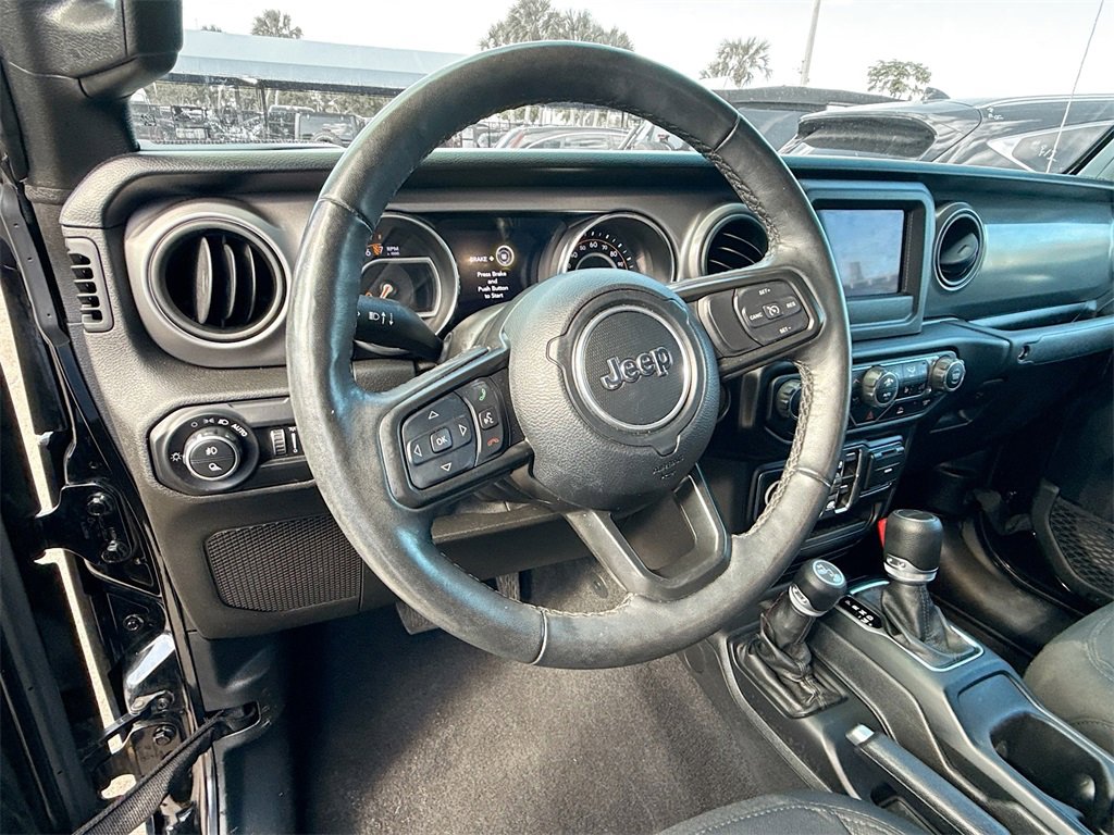 Used 2021 Jeep Gladiator Willys image 12