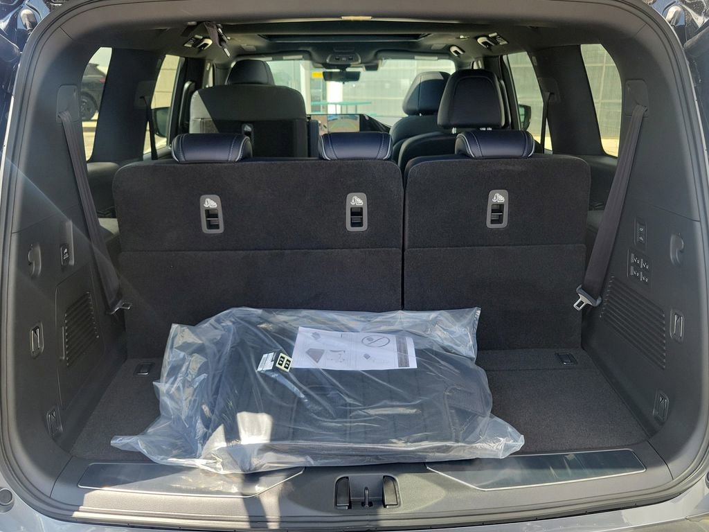 New 2026 INFINITI QX80 4WD w/ Sport Exterior Package image 16
