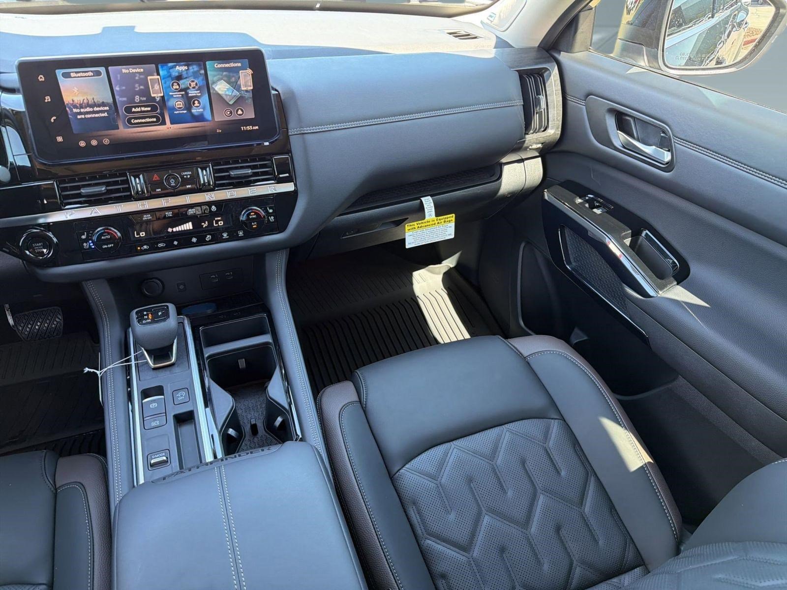 New 2026 Nissan Pathfinder Platinum image 28