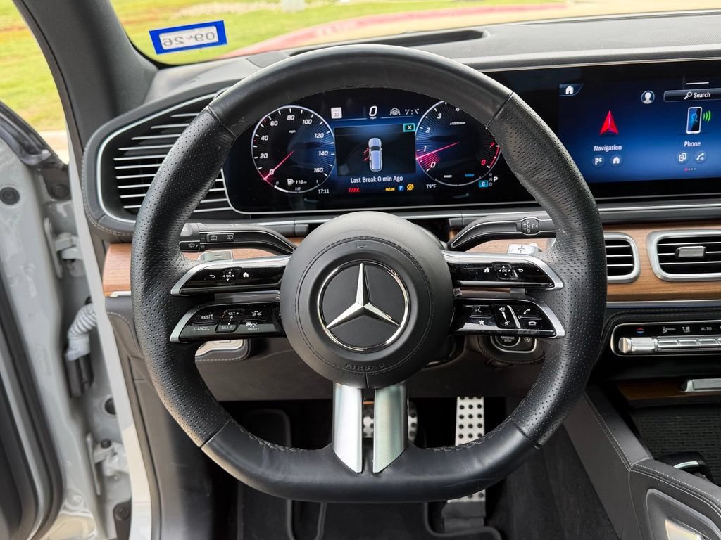 Used 2024 Mercedes-Benz GLS 580 4MATIC image 30