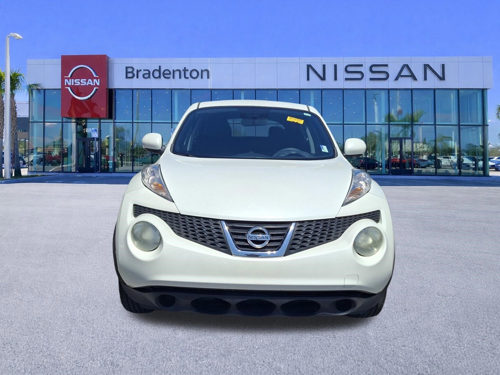 Used 2013 Nissan Juke S FWD image 2