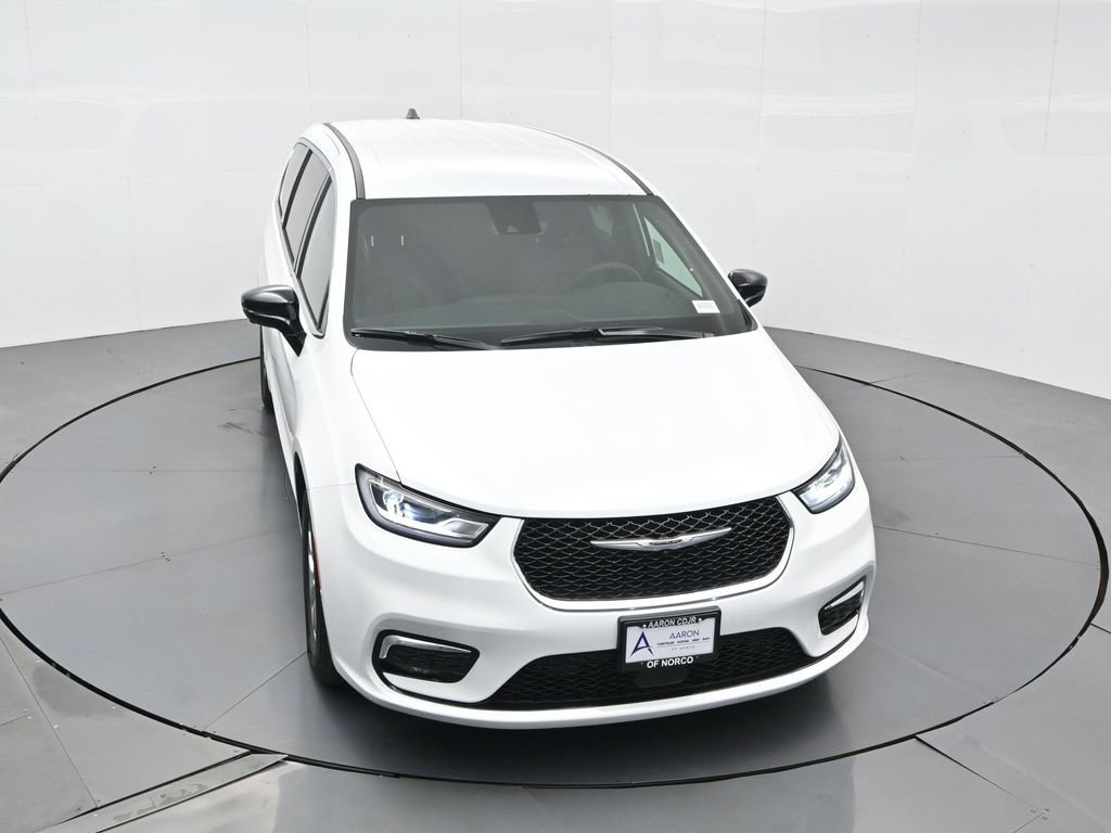 New 2026 Chrysler Pacifica Select image 47