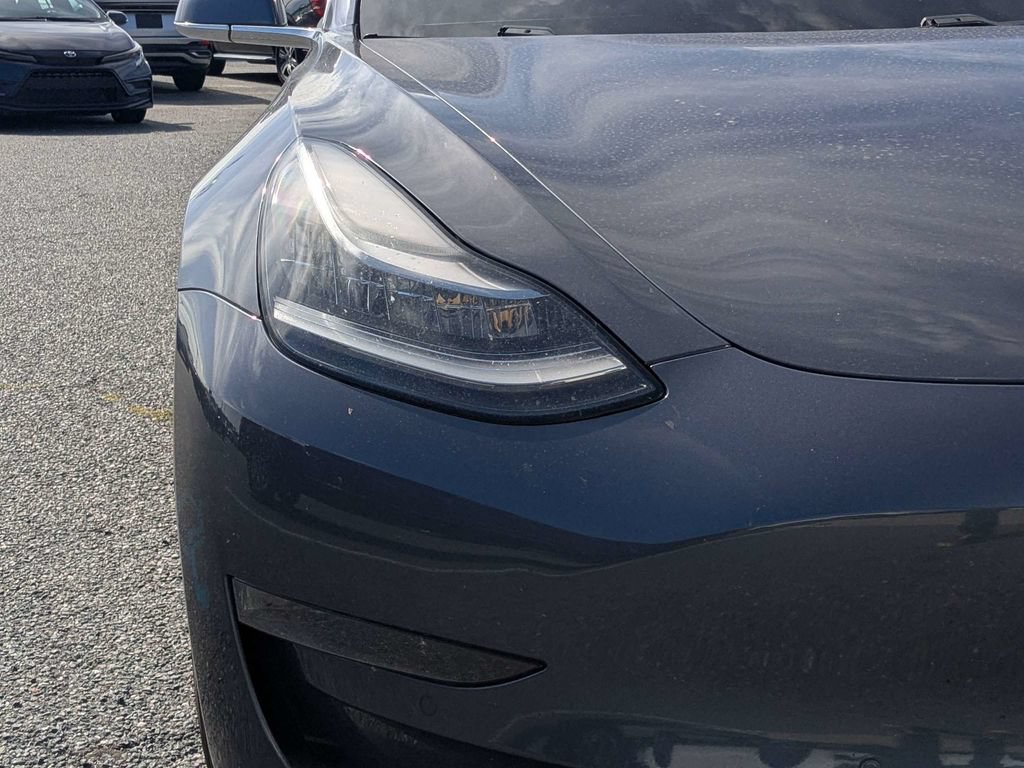 Used 2020 Tesla Model 3 Standard Range Plus RWD image 10