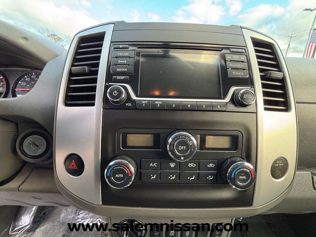 Used 2018 Nissan Frontier SV w/ Value Truck Package image 7