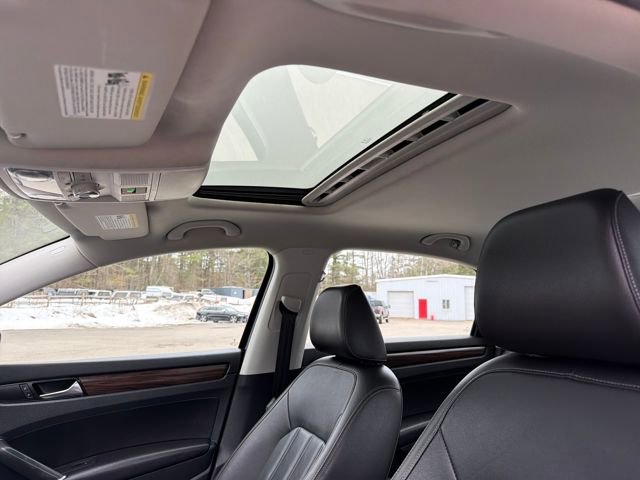 Used 2020 Volkswagen Passat 2.0T SEL image 20