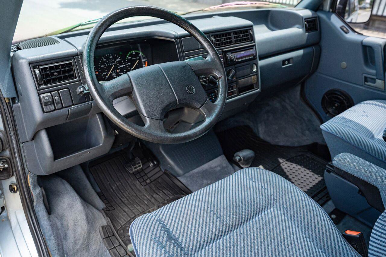 Used 1993 Volkswagen Eurovan GL FWD image 13