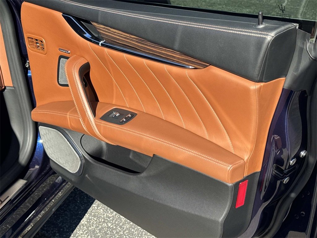 Used 2019 Maserati Quattroporte S image 25