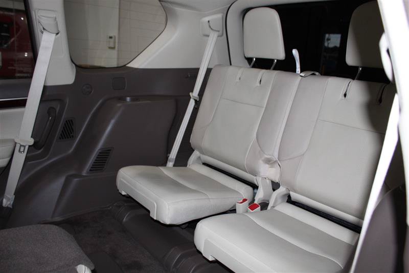 Used 2015 Lexus GX 460 w/ Premium Package AWD/4WD image 30