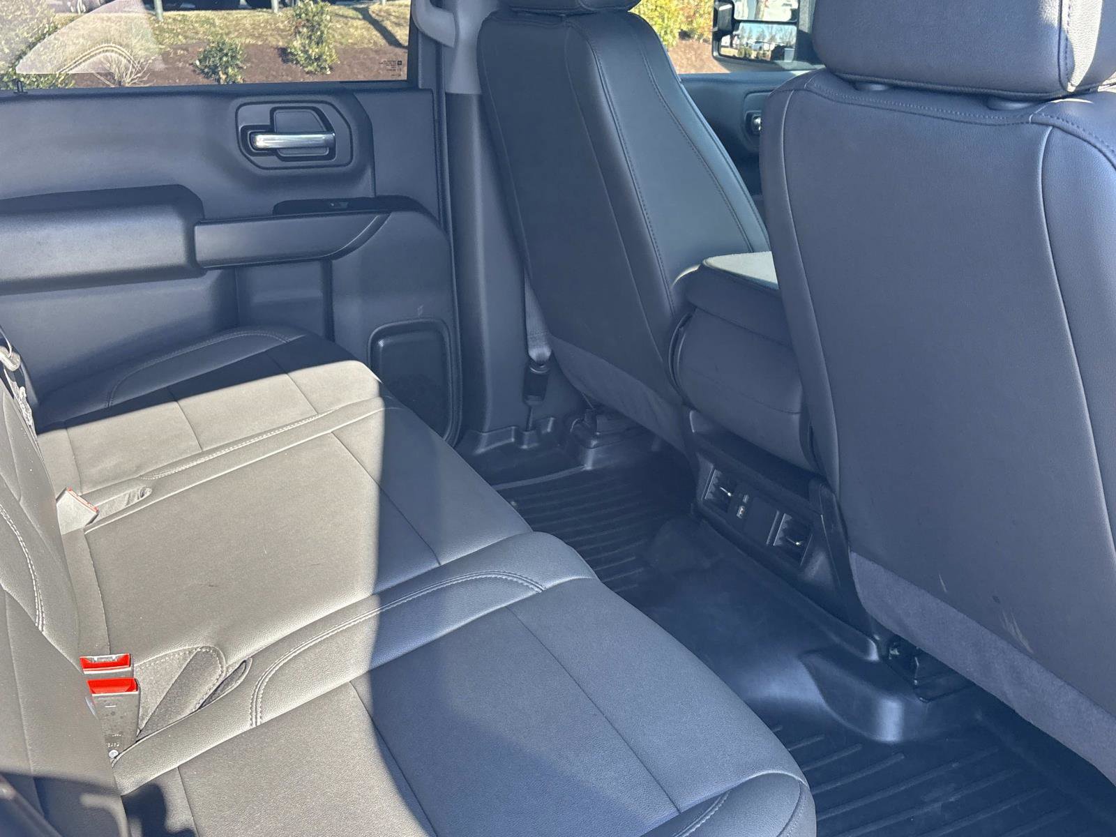 Used 2024 GMC Sierra 3500 Pro w/ Convenience Package image 33